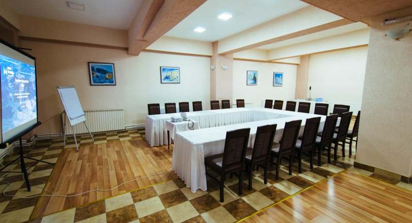 Large Meeting Area